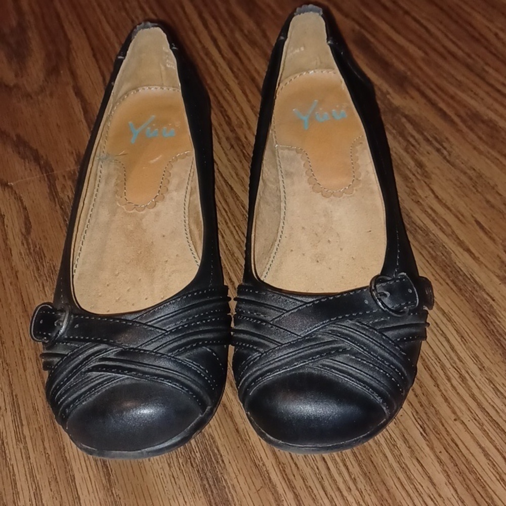 Yuu Renner Womens Size 8 Black Vegan Leather Loafers Slip On flat Shoes